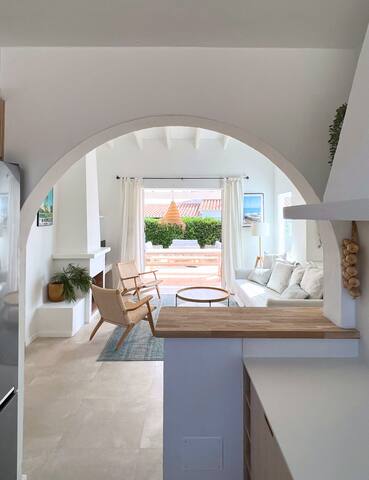 BiniVento – Lovely villa with pool near the beach gallery image 3