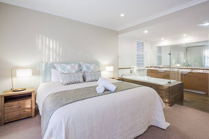 Azure—Beachside Resort Escape for Groups gallery image 3