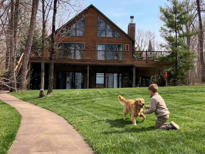 Buckhorn Lodge - Hayward, WI