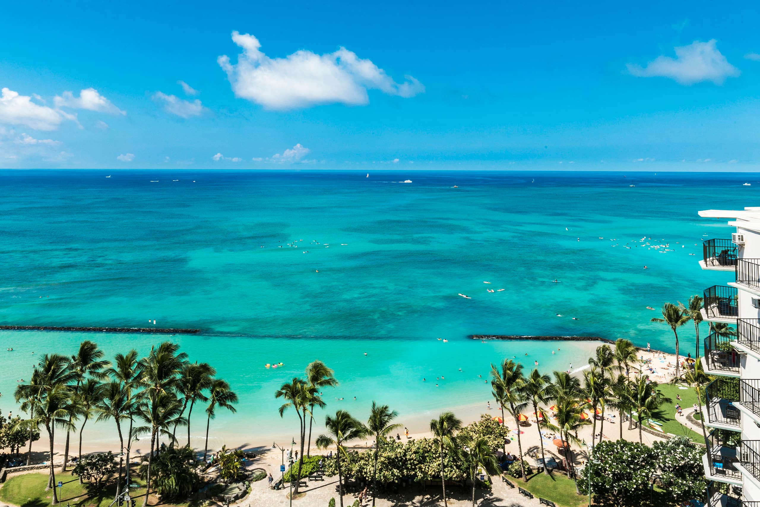 Condo in Honolulu · ★5.0 · 2 bedrooms · 4 beds · 2 shared baths - Image 11