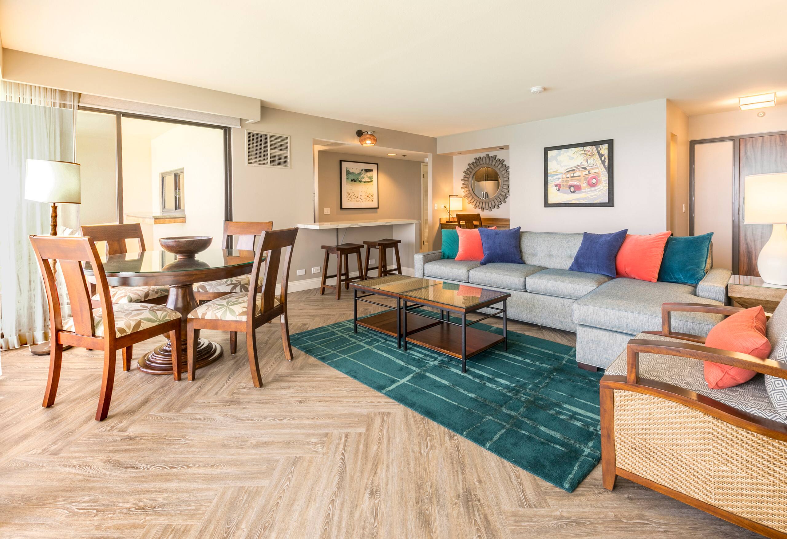 Condo in Honolulu · ★4.92 · 2 bedrooms · 4 beds · 2 shared baths - Image 3