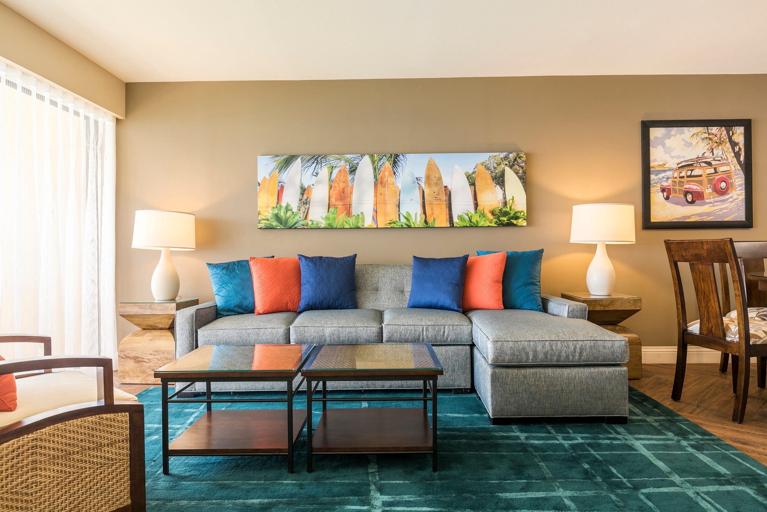 Condo in Honolulu · ★5.0 · 2 bedrooms · 4 beds · 2 shared baths - Image 2