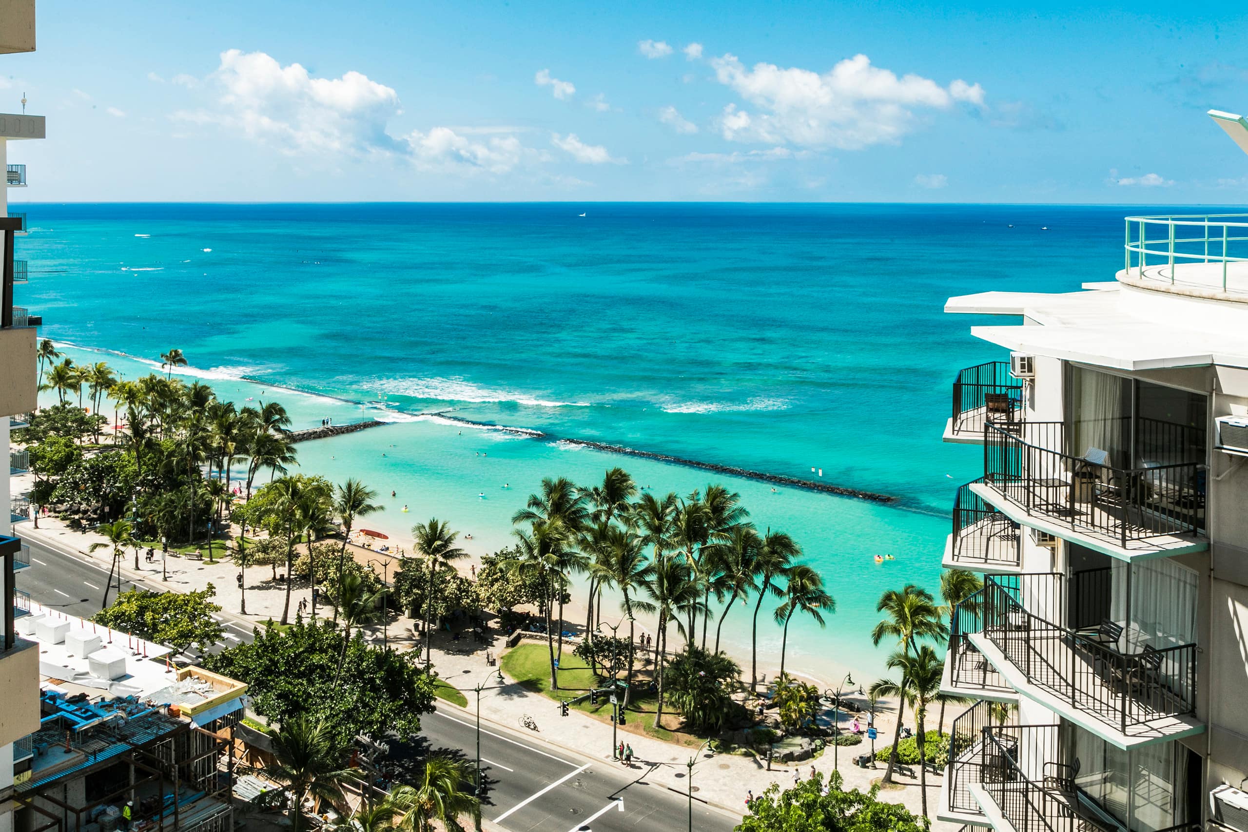 Condo in Honolulu · ★5.0 · 2 bedrooms · 4 beds · 2 shared baths - Image 43