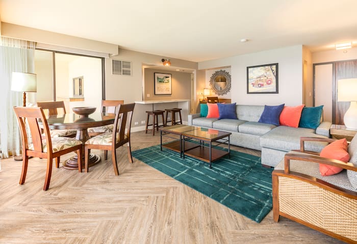 Aston Waikiki Beach Tower: 2 Br Ocean Front Views gallery image 3