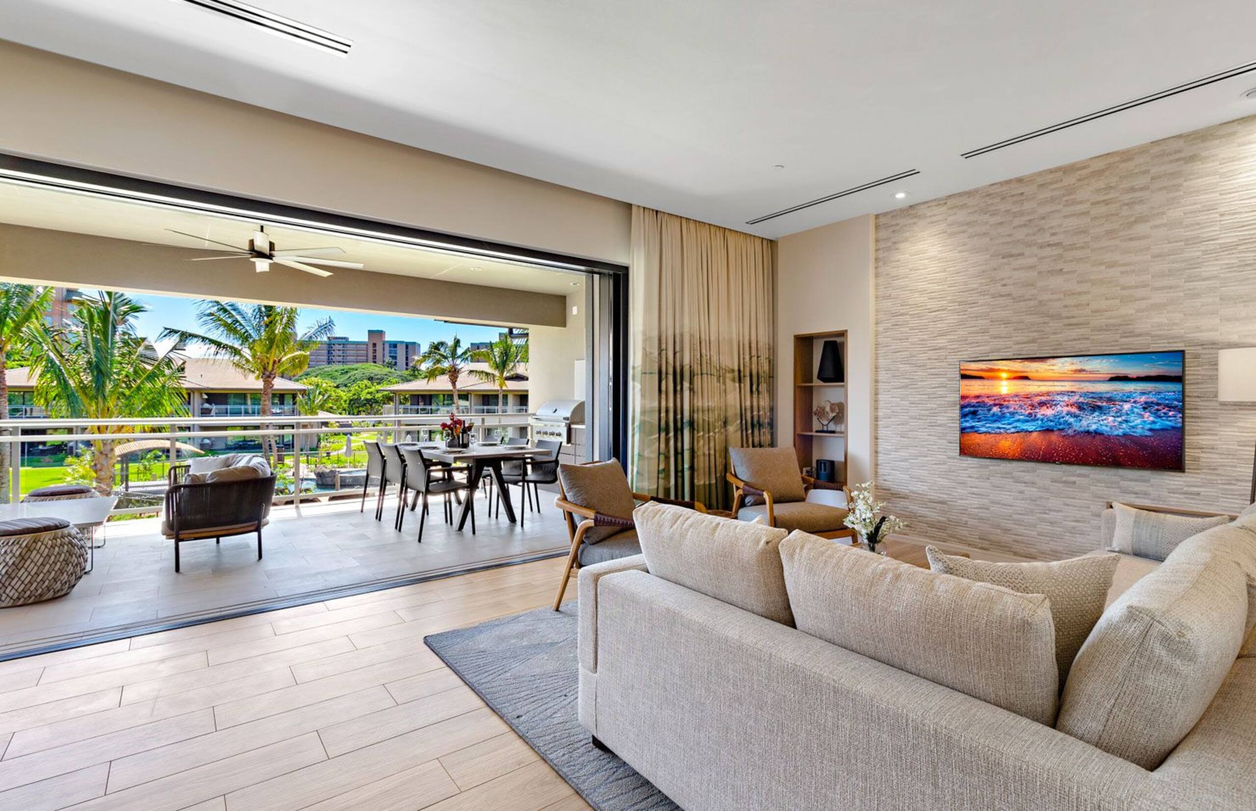 Condo in Lahaina · ★4.43 · 3 bedrooms · 4 beds · 3 baths - Image 7