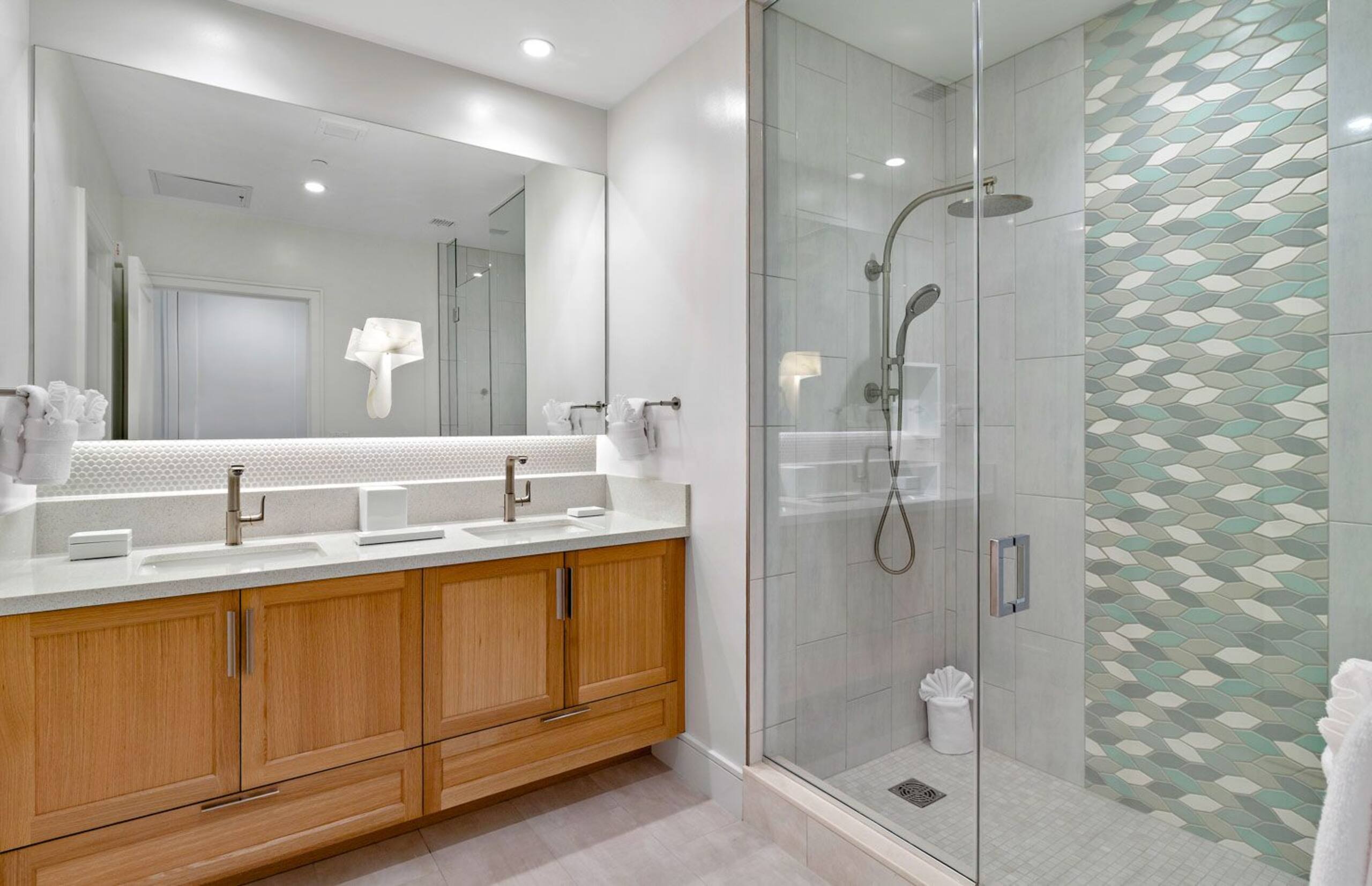 Condo in Lahaina · ★4.43 · 3 bedrooms · 4 beds · 3 baths - Image 20