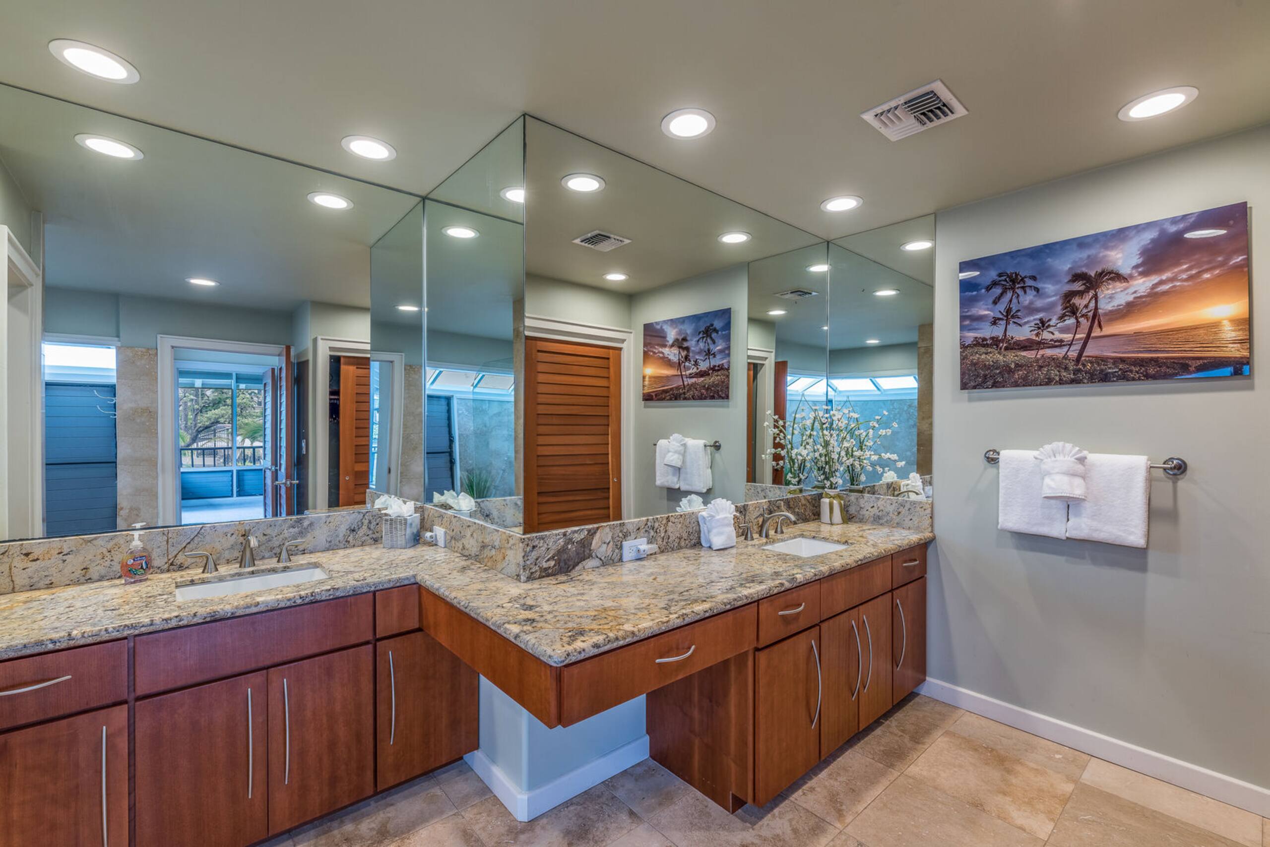 Condo in Lahaina · ★5.0 · 1 bedroom · 3 beds · 1 bath - Image 15