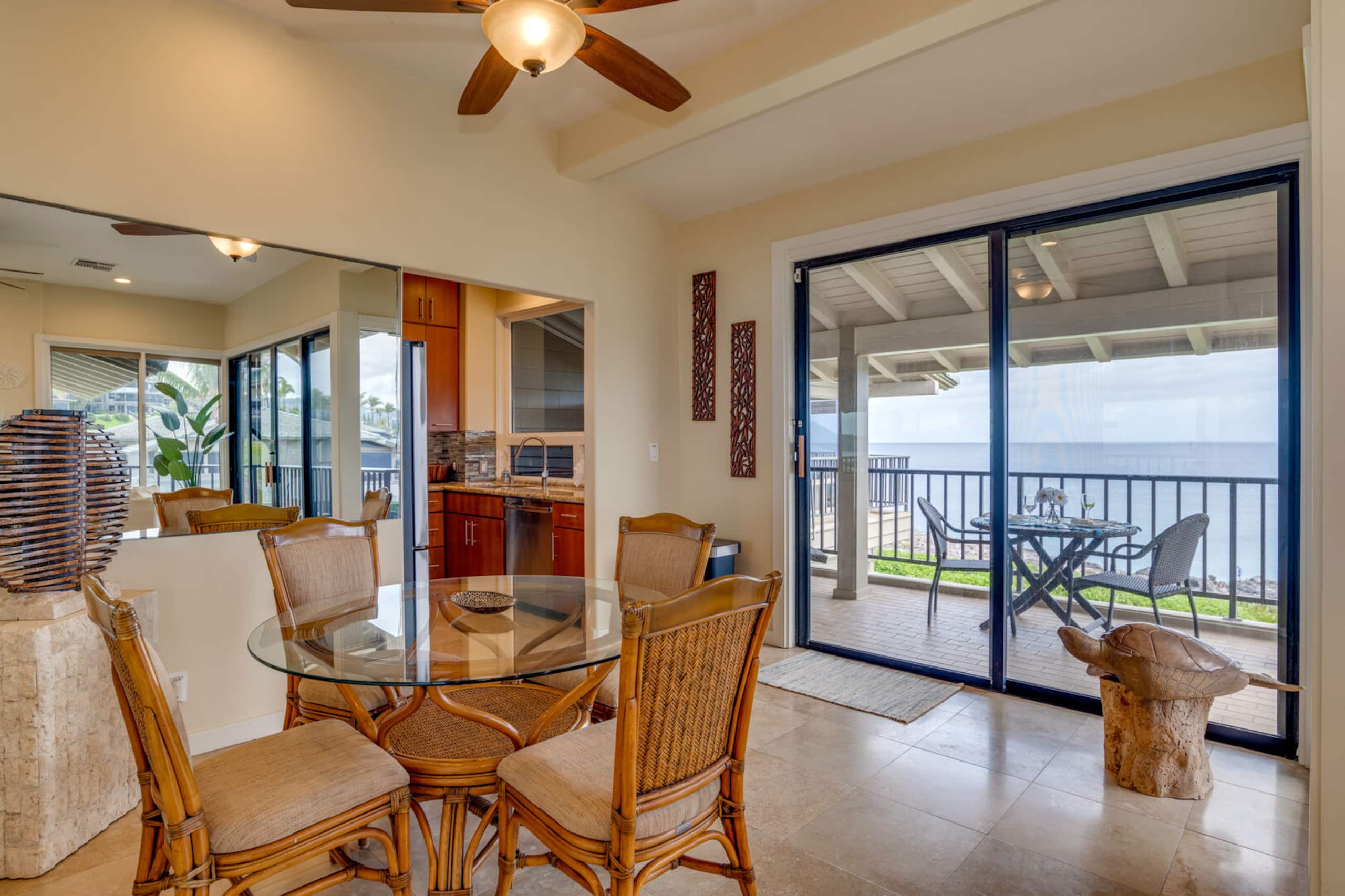 Condo in Lahaina · ★5.0 · 1 bedroom · 3 beds · 1 bath - Image 4