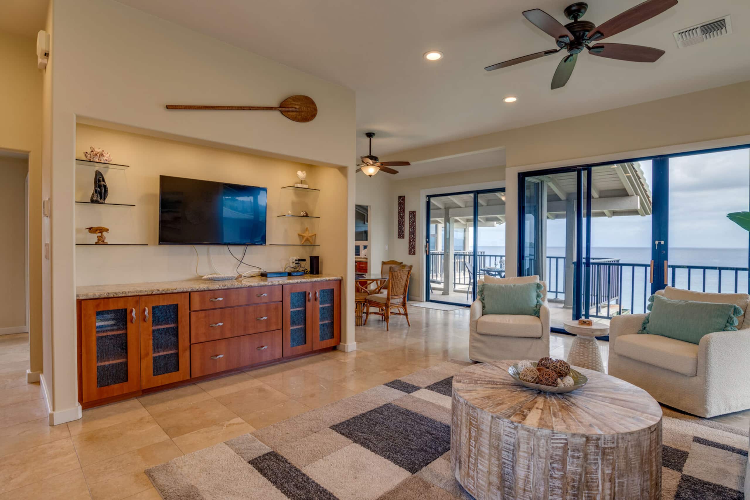 Condo in Lahaina · ★5.0 · 1 bedroom · 3 beds · 1 bath - Image 35