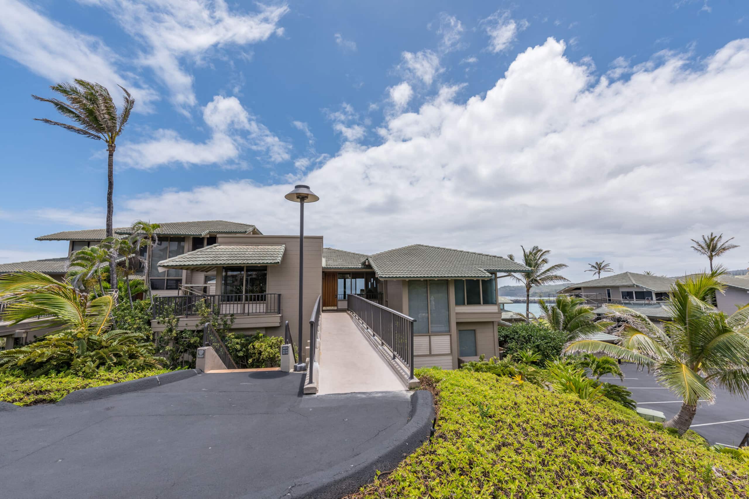 Condo in Lahaina · ★5.0 · 1 bedroom · 3 beds · 1 bath - Image 18