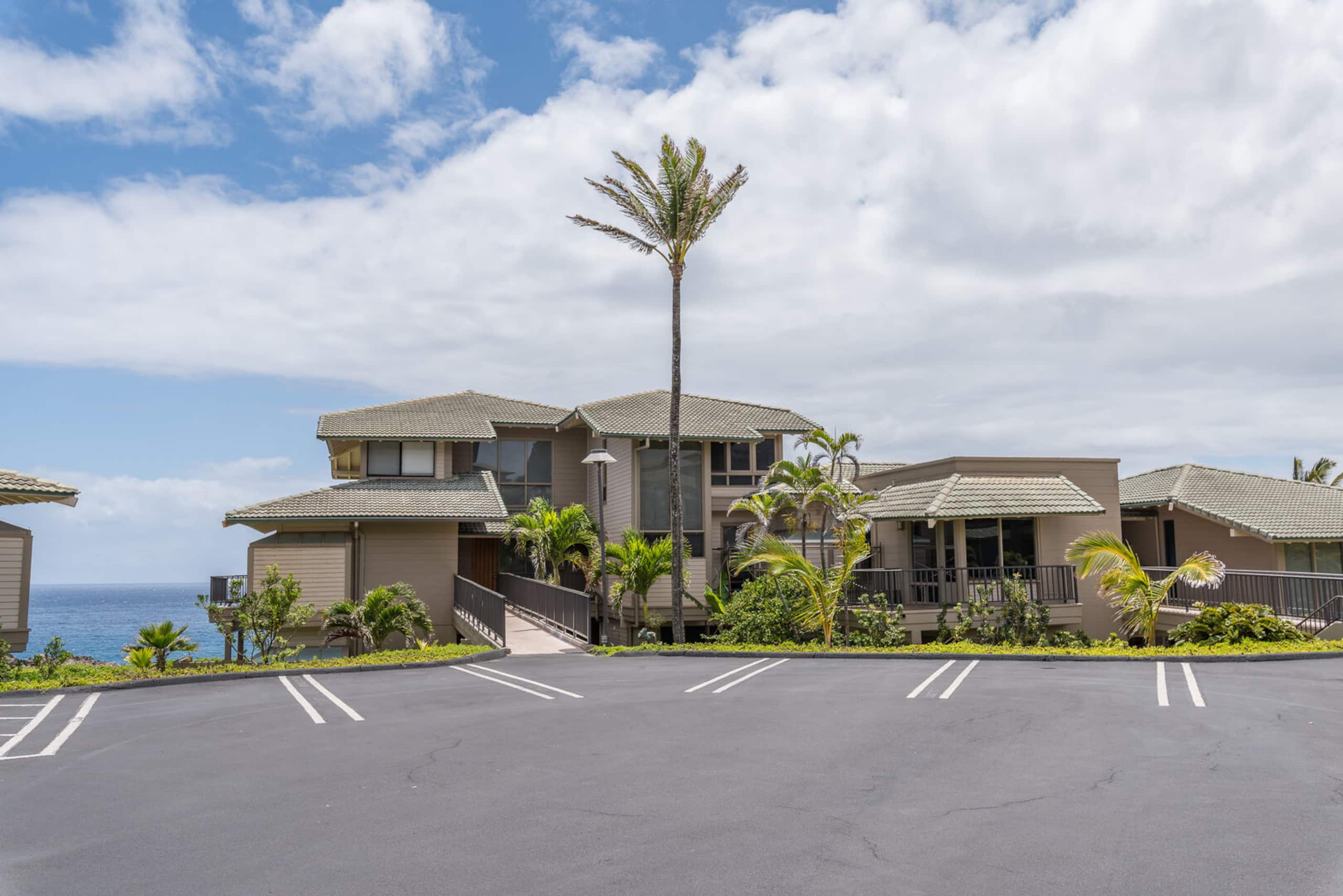 Condo in Lahaina · ★5.0 · 1 bedroom · 3 beds · 1 bath - Image 21