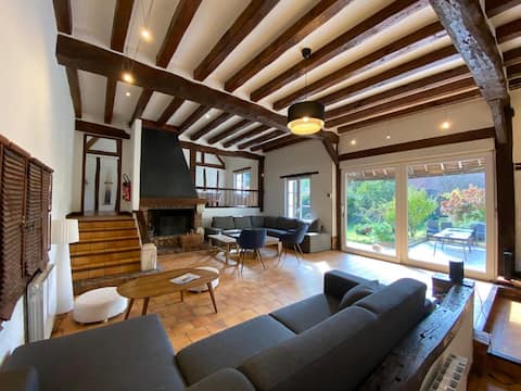 Panilleuse Friends' House