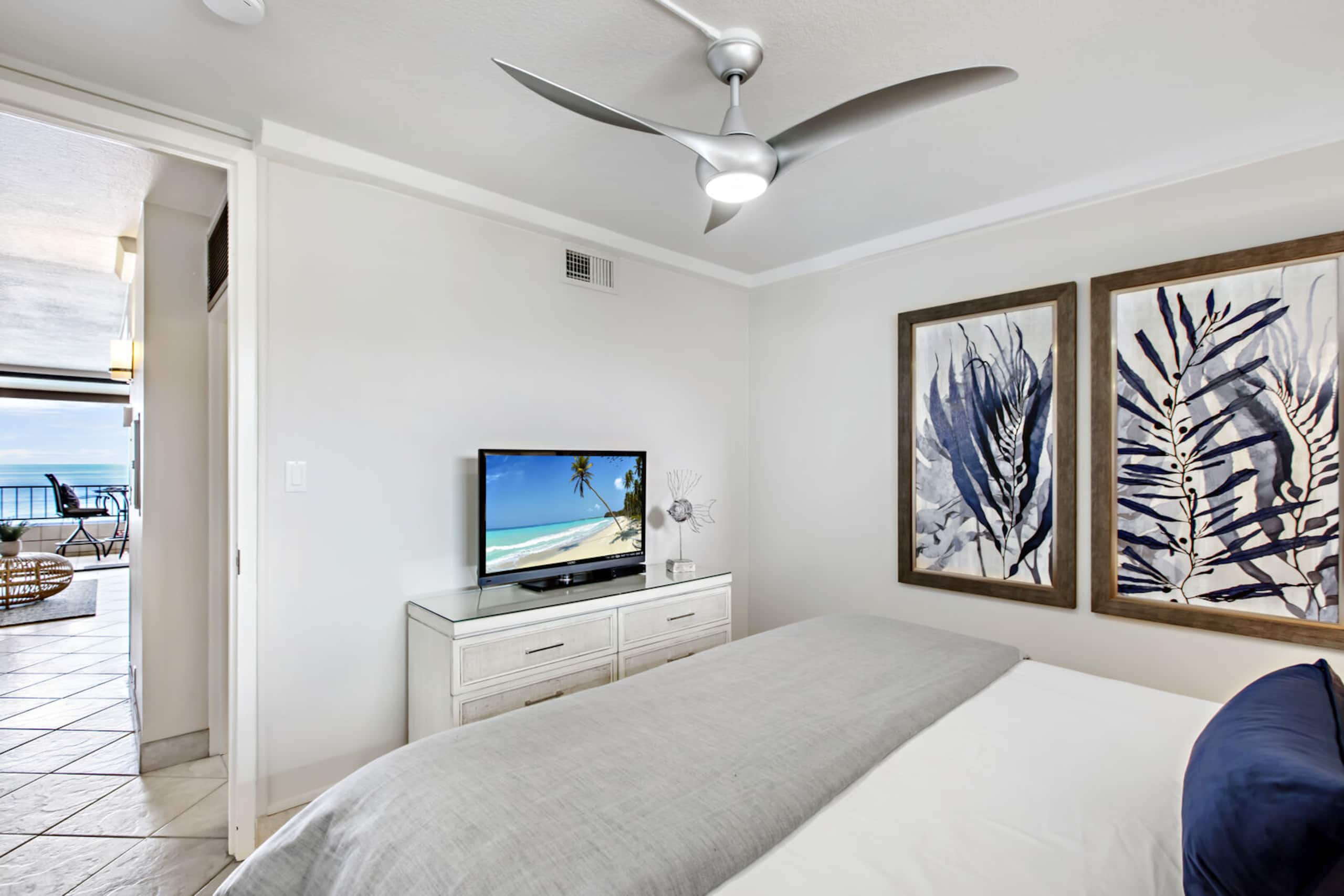 Condo in Lahaina · ★4.95 · 1 bedroom · 2 beds · 1 bath - Image 14