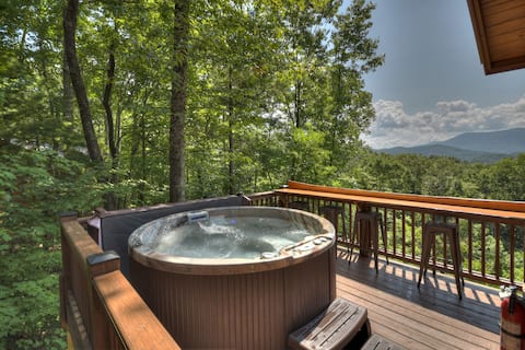 Bearadise - Cherry Log, GA