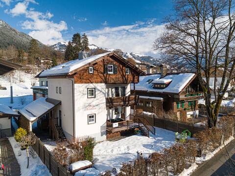 Luxury property, near centre of Kitzbühel, close