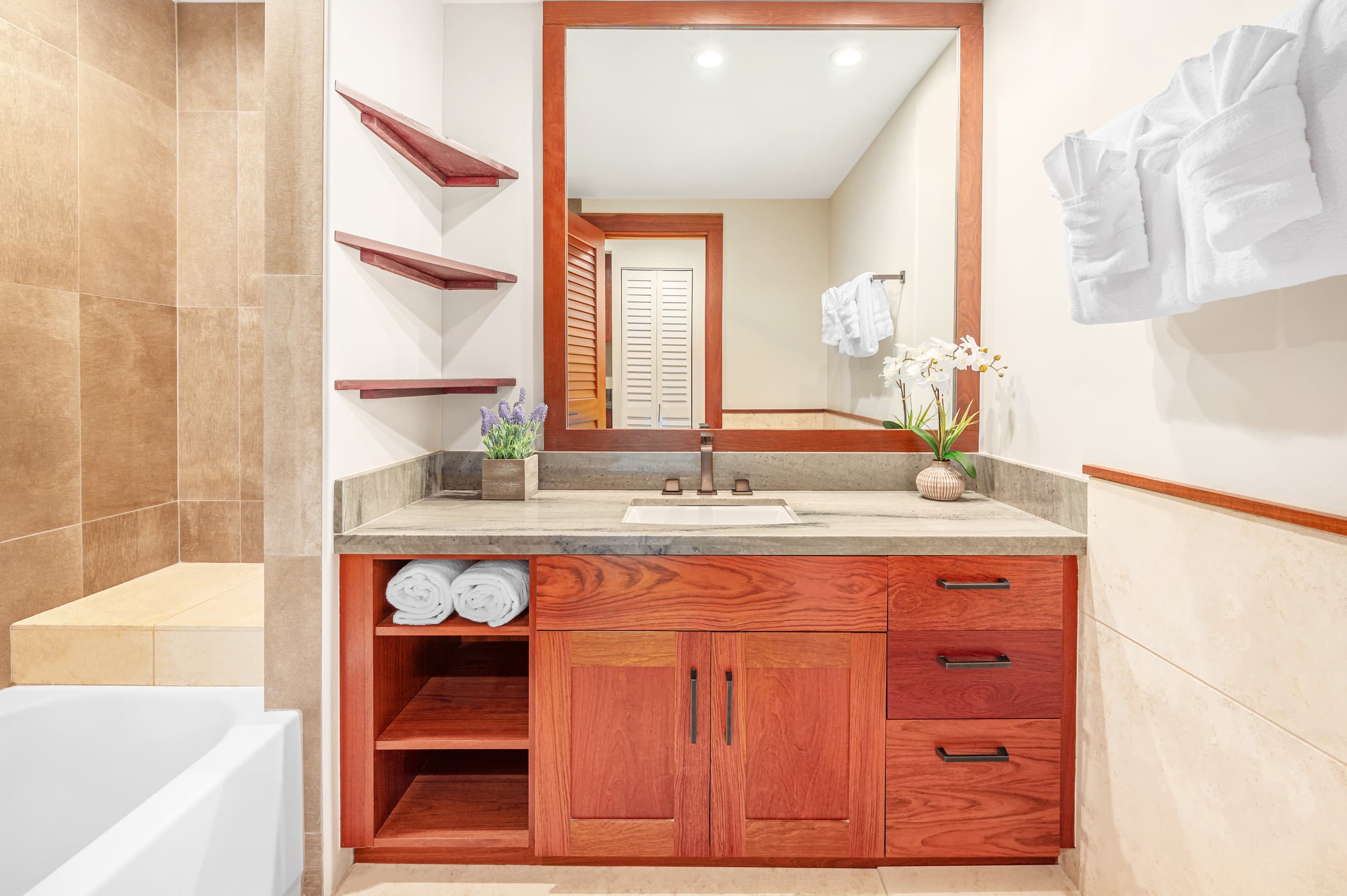 Condo in Princeville · ★5.0 · 2 bedrooms · 4 beds · 2 baths - Image 27