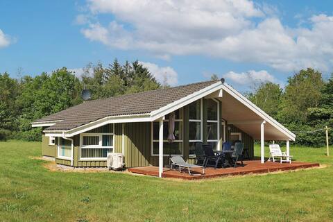 6 person holiday home in bindslev