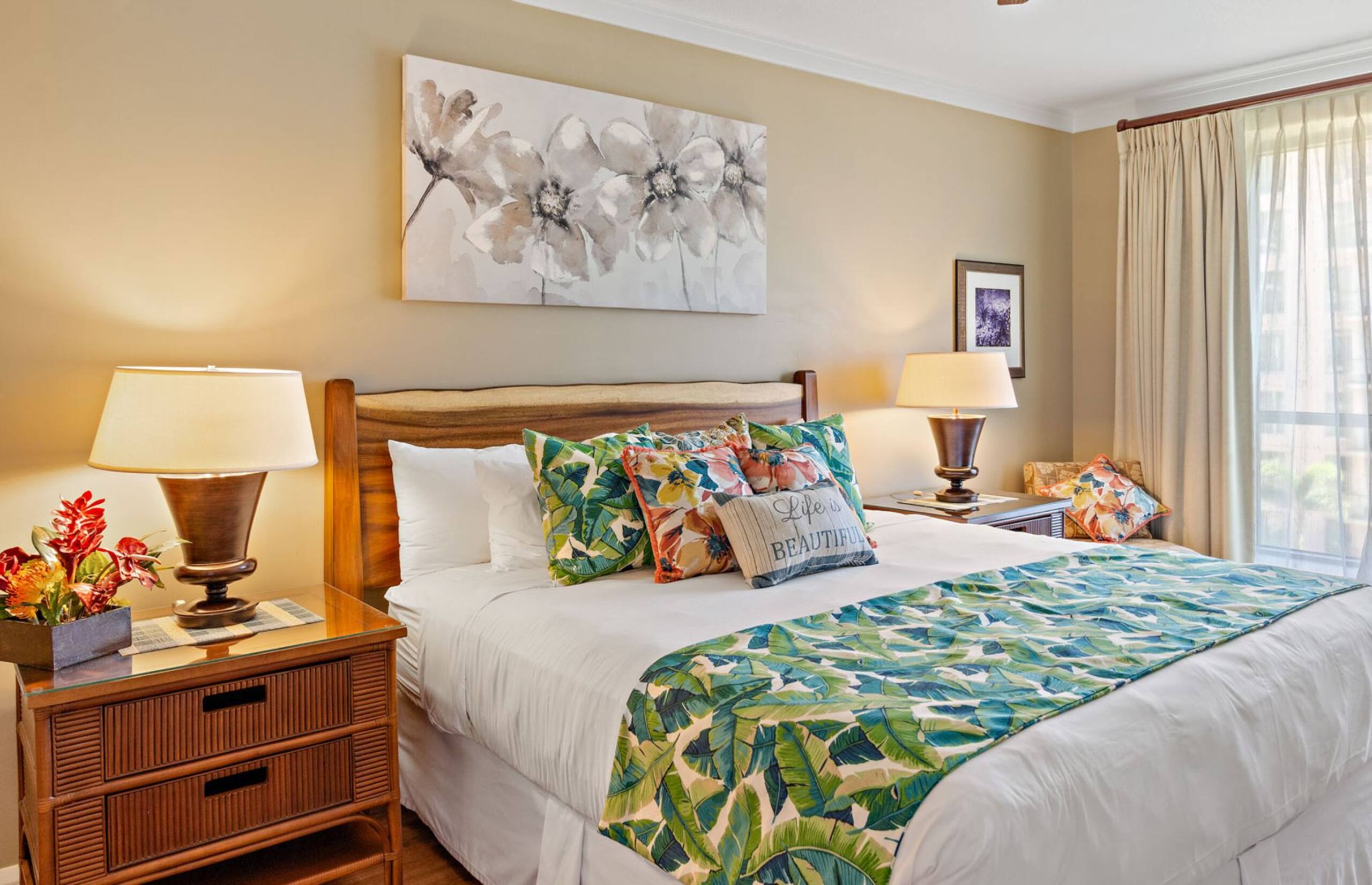 Condo in Lahaina · ★4.67 · 2 bedrooms · 3 beds · 2 baths - Image 16