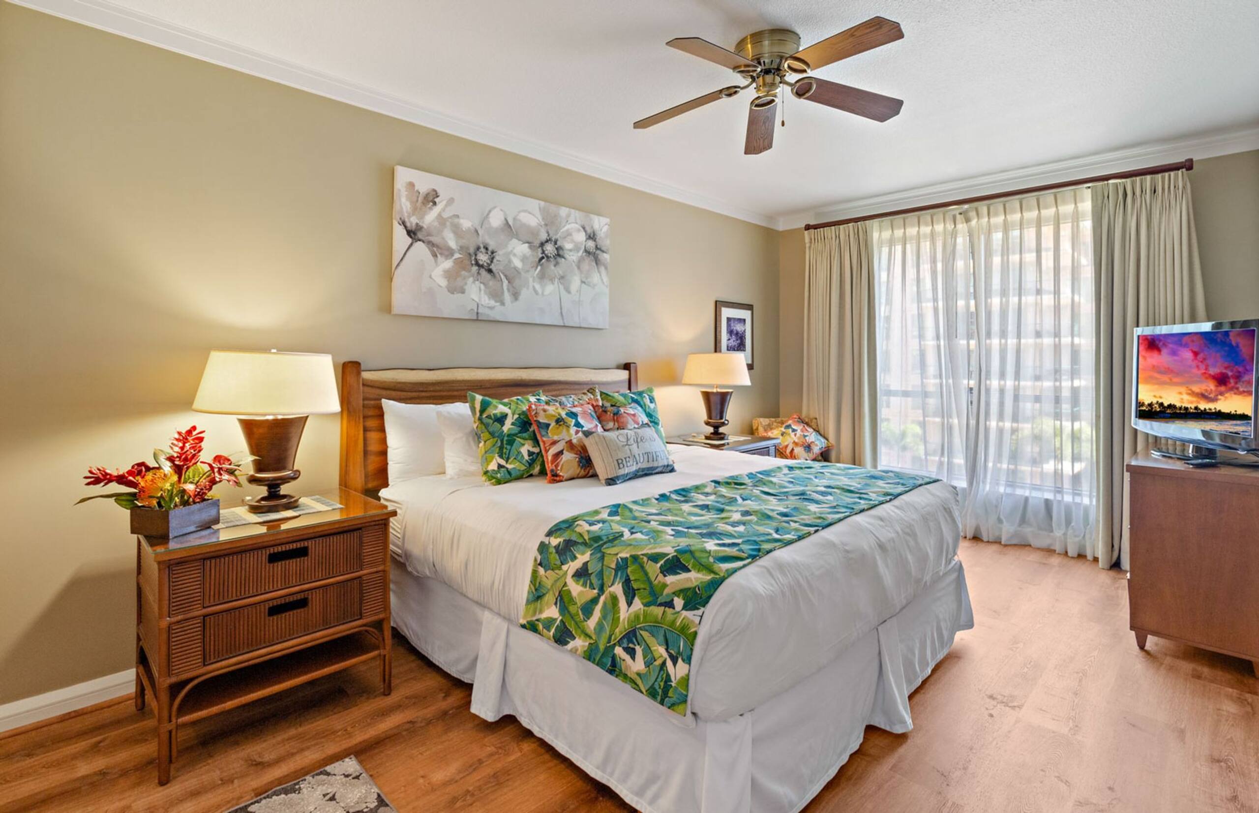 Condo in Lahaina · ★4.67 · 2 bedrooms · 3 beds · 2 baths - Image 18