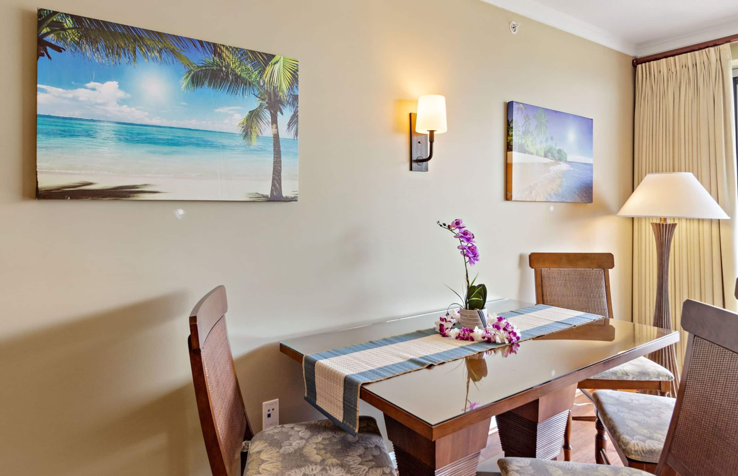 Condo in Lahaina · ★4.67 · 2 bedrooms · 3 beds · 2 baths - Image 12