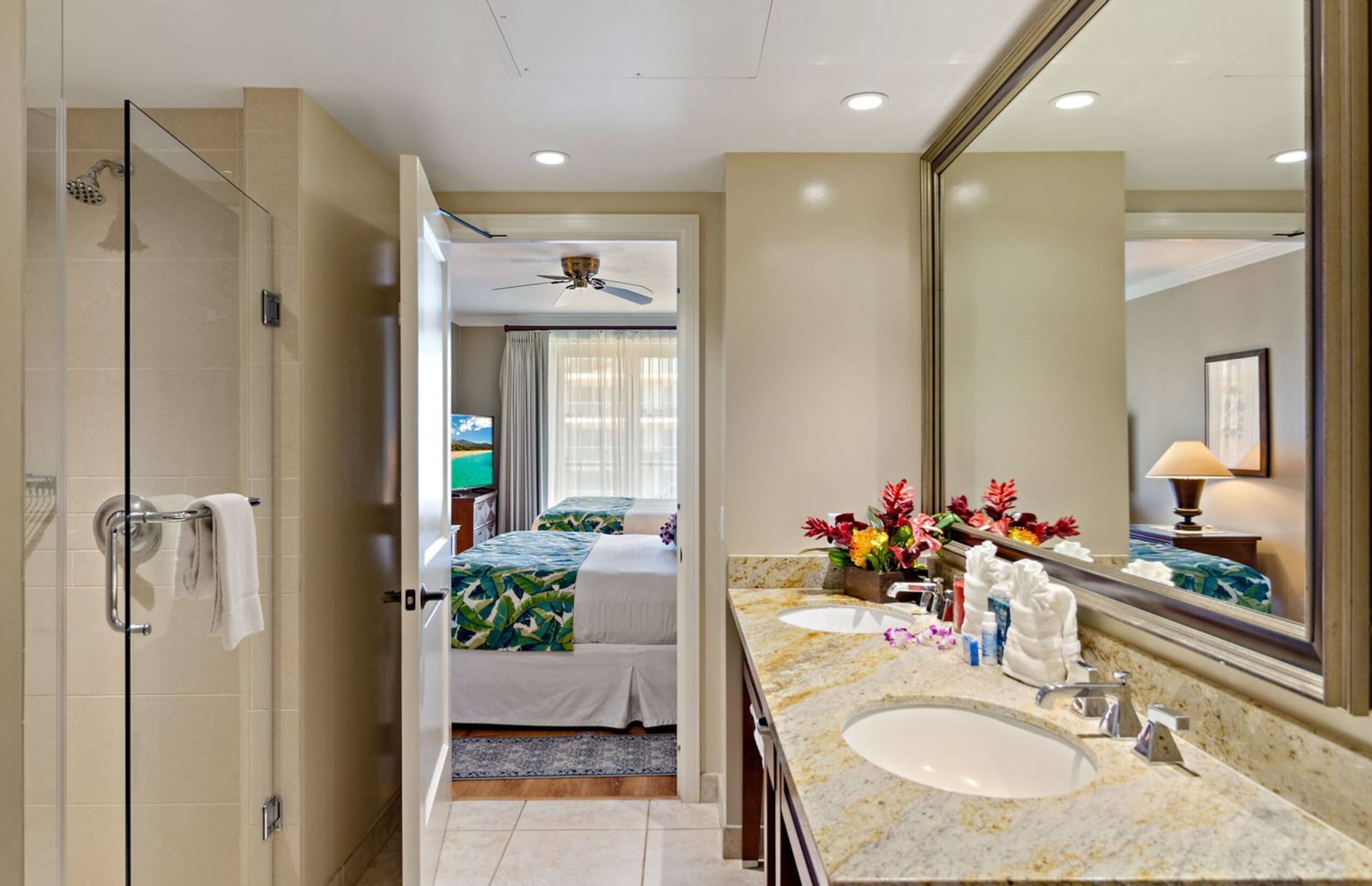 Condo in Lahaina · ★4.67 · 2 bedrooms · 3 beds · 2 baths - Image 22