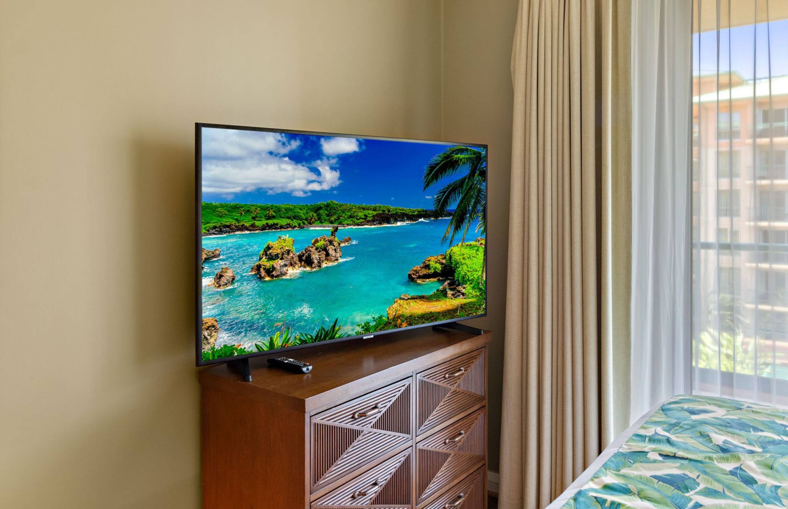 Condo in Lahaina · ★4.67 · 2 bedrooms · 3 beds · 2 baths - Image 21