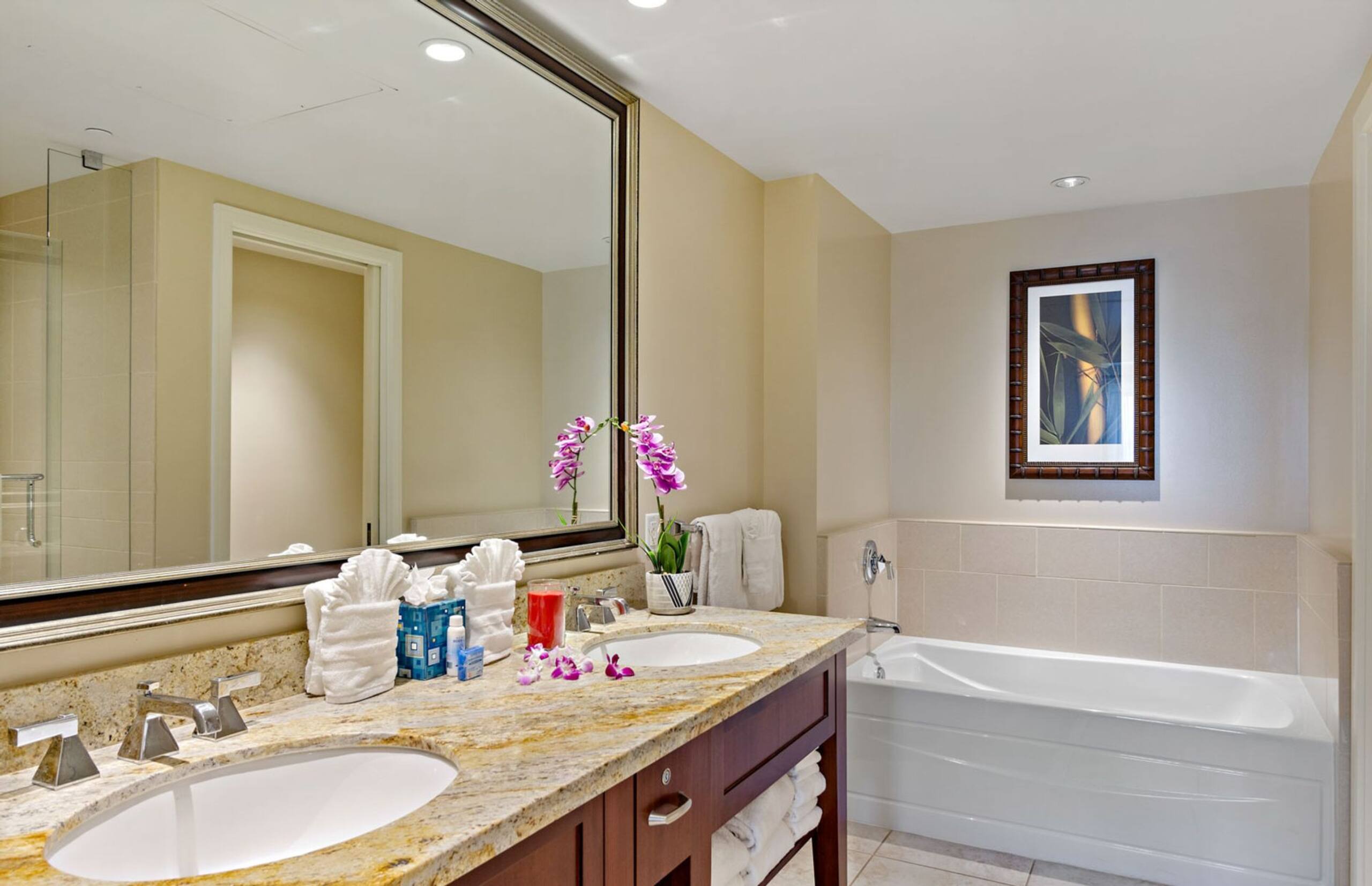 Condo in Lahaina · ★4.67 · 2 bedrooms · 3 beds · 2 baths - Image 23