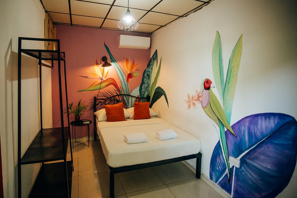 Private room with exterior bathroom #6 — 1 bedroom vacation rental in Santiago