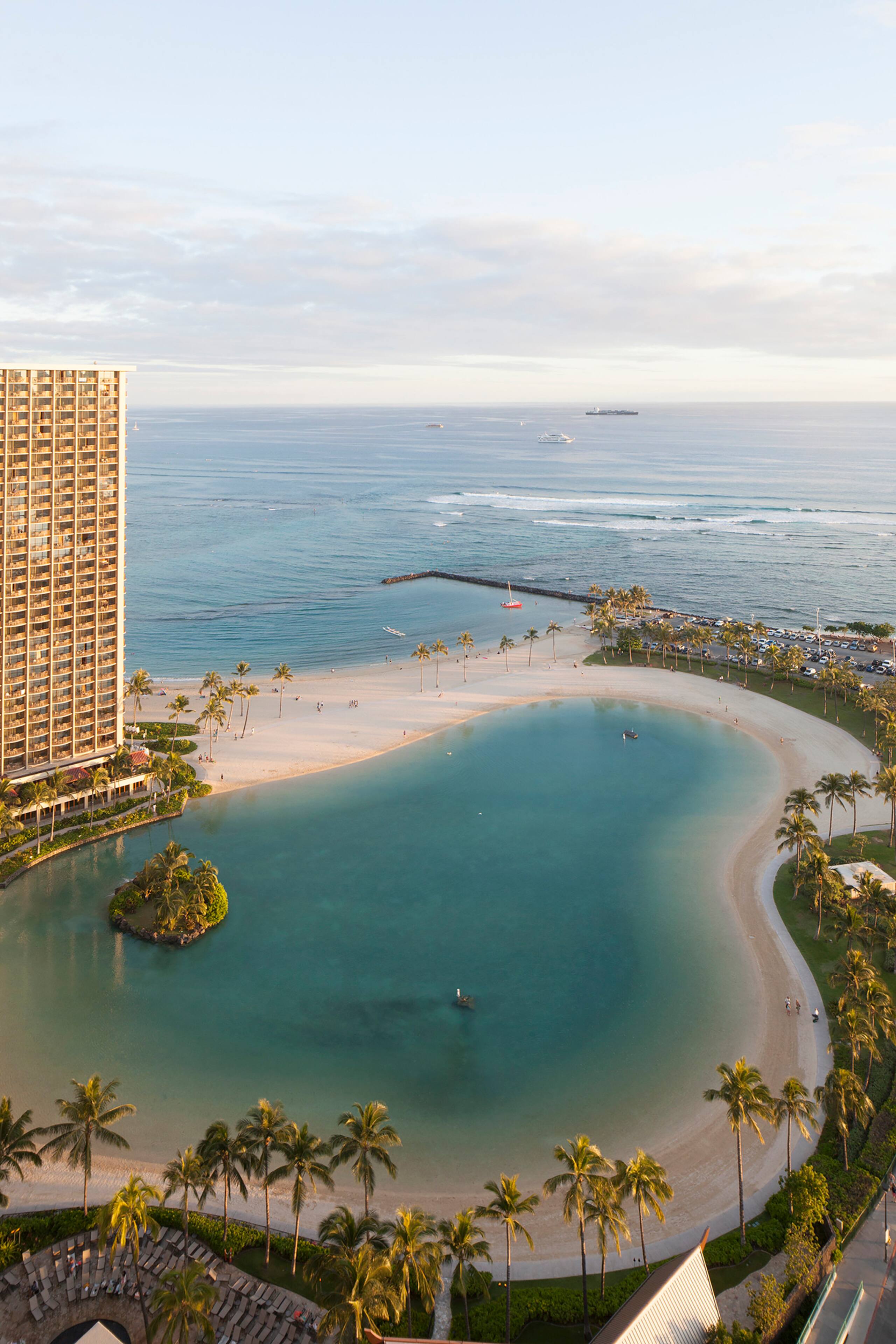 Condo in Honolulu · ★4.57 · Studio · 2 beds · 1 shared bath - Image 21