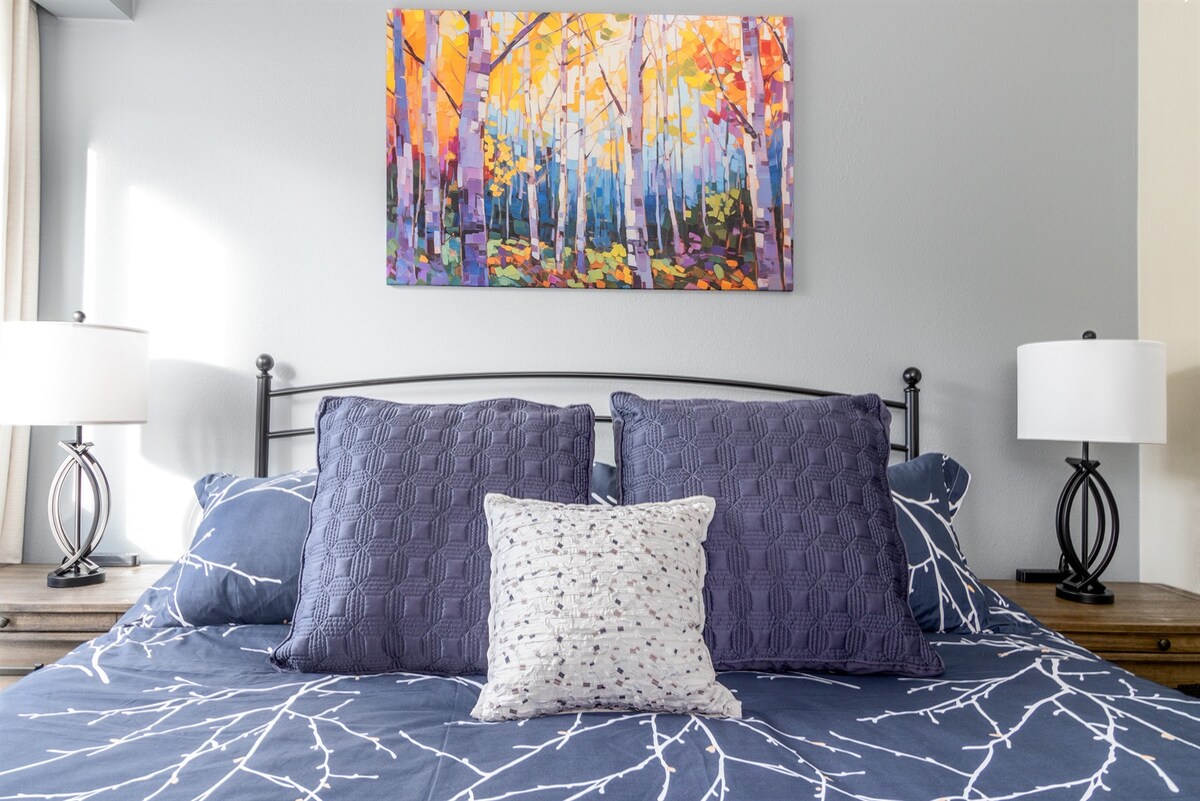 Მთავარი საძინებელი - საწოლი 193 × 203 სმ