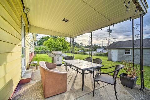 Albany Home w/ Fenced Yard & Patio - Pets Welcome!