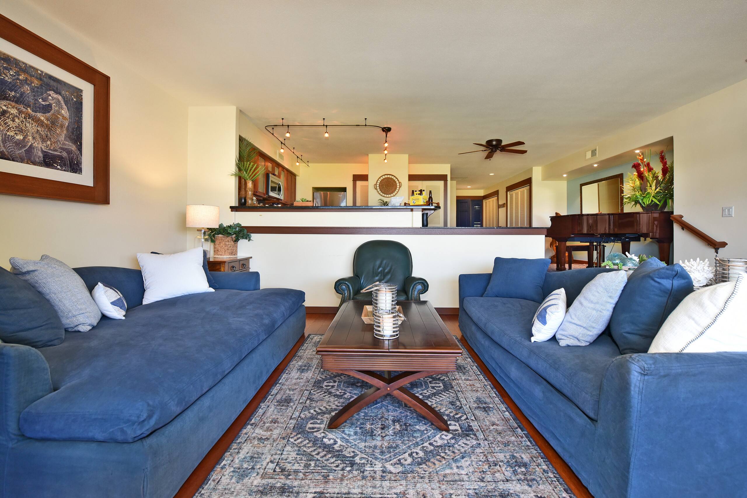 Condo in Lahaina · ★4.47 · 2 bedrooms · 2 beds · 2 baths - Image 2