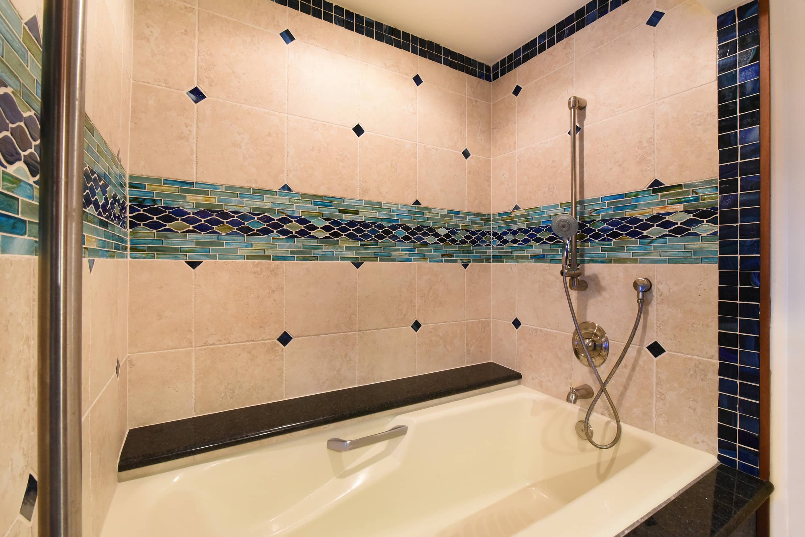 Condo in Lahaina · ★4.47 · 2 bedrooms · 2 beds · 2 baths - Image 20