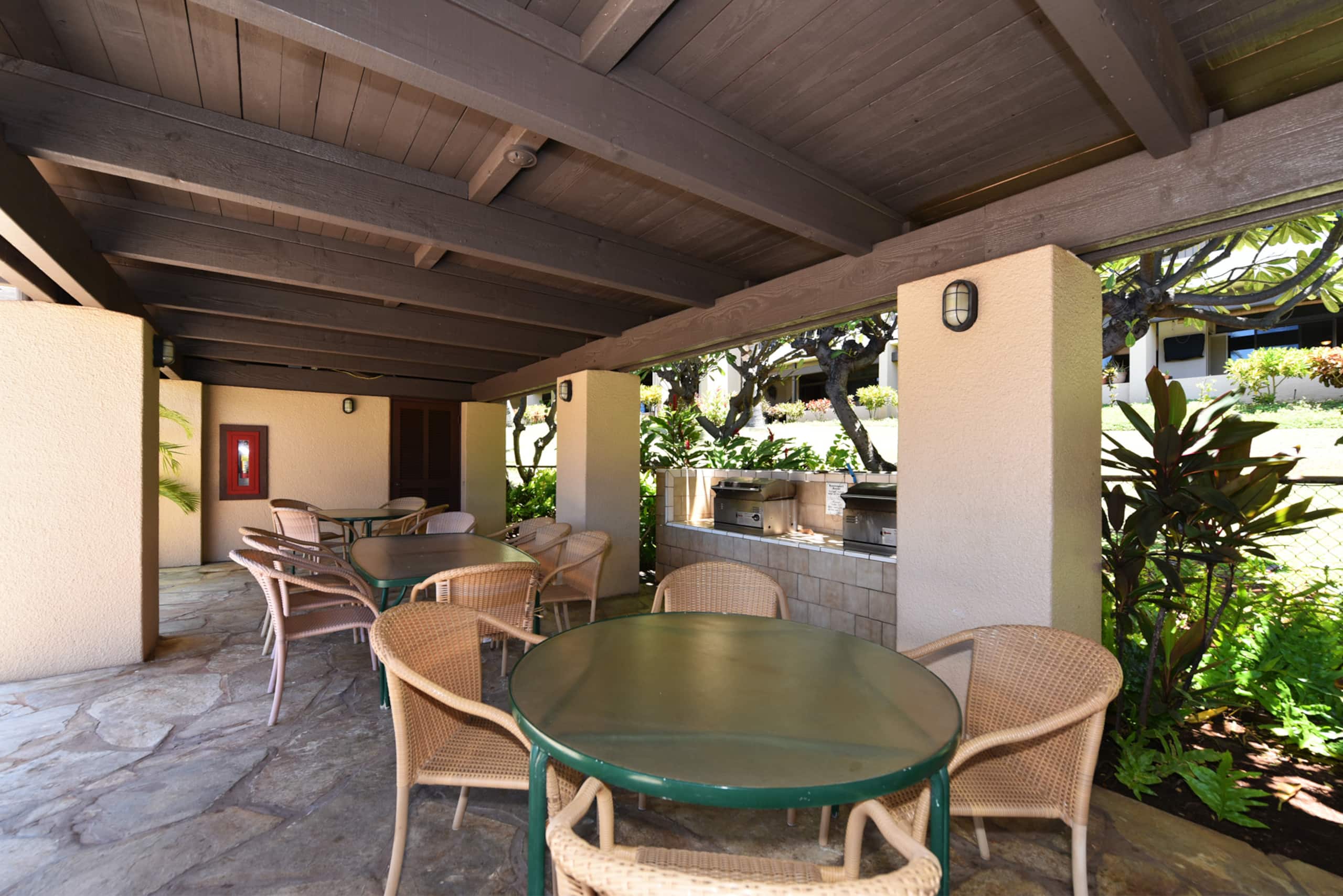 Condo in Lahaina · ★4.47 · 2 bedrooms · 2 beds · 2 baths - Image 29