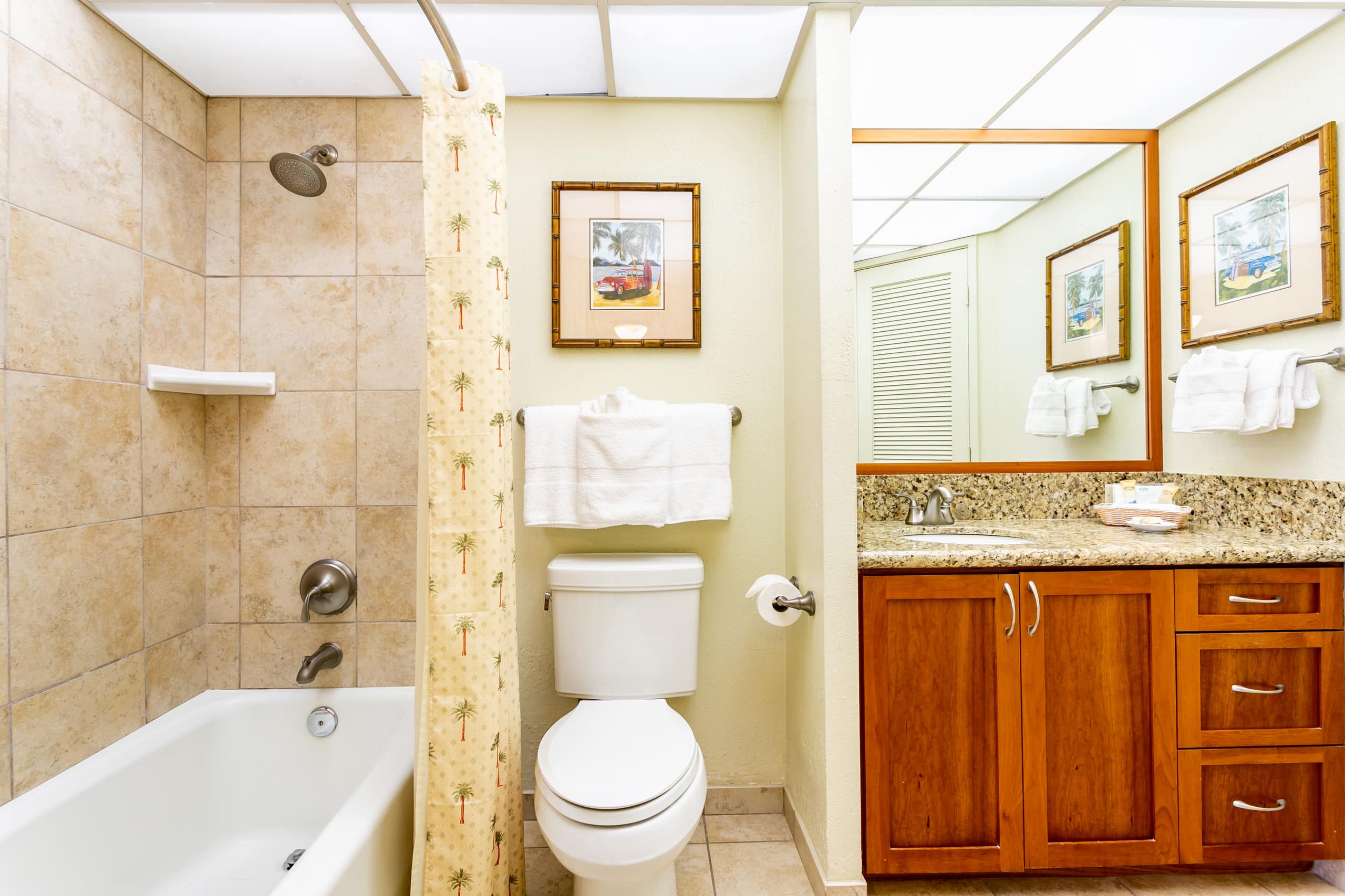 Condo in Lahaina · ★5.0 · 1 bedroom · 2 beds · 1 shared bath - Image 11