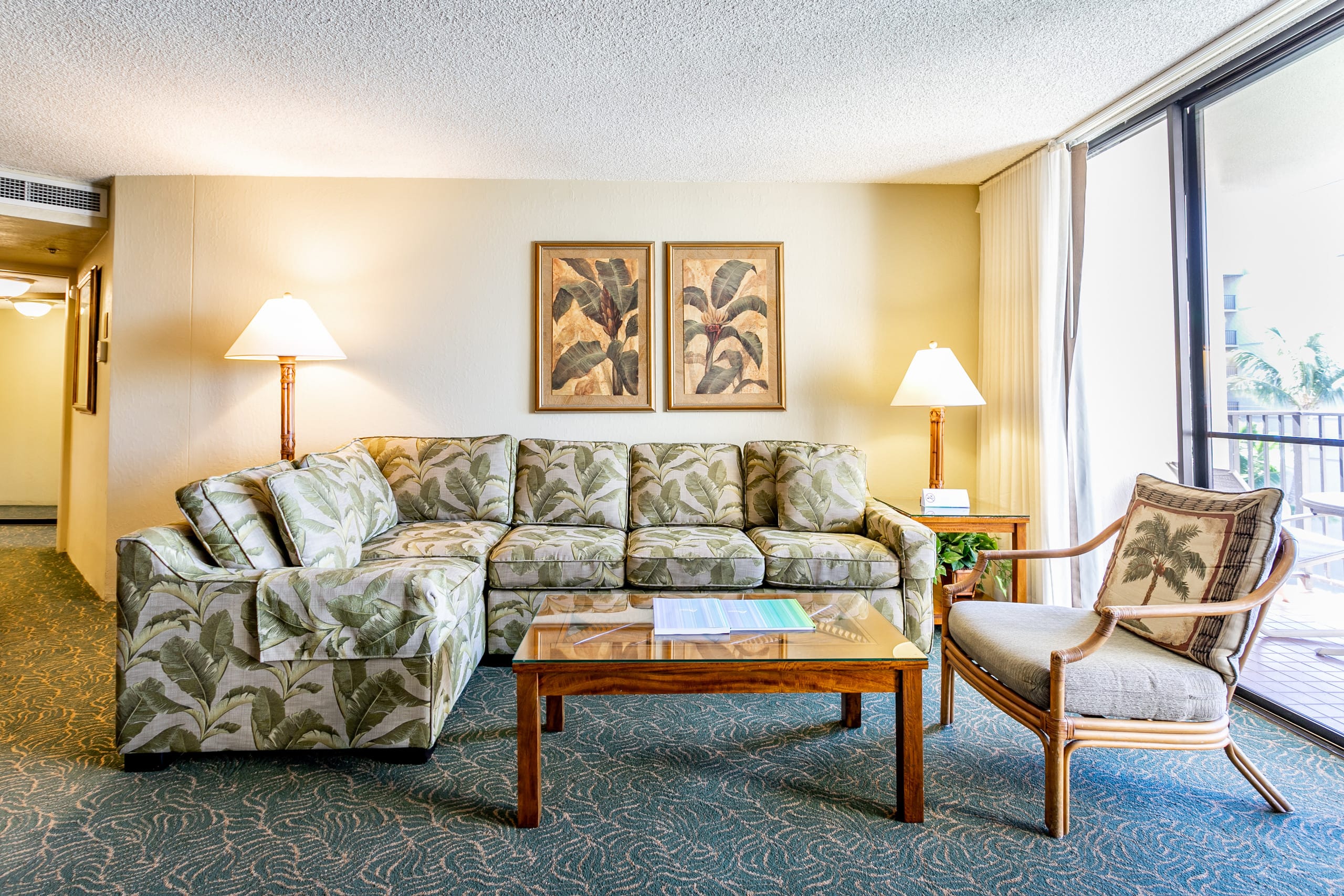 Condo in Lahaina · ★5.0 · 1 bedroom · 2 beds · 1 shared bath - Image 7
