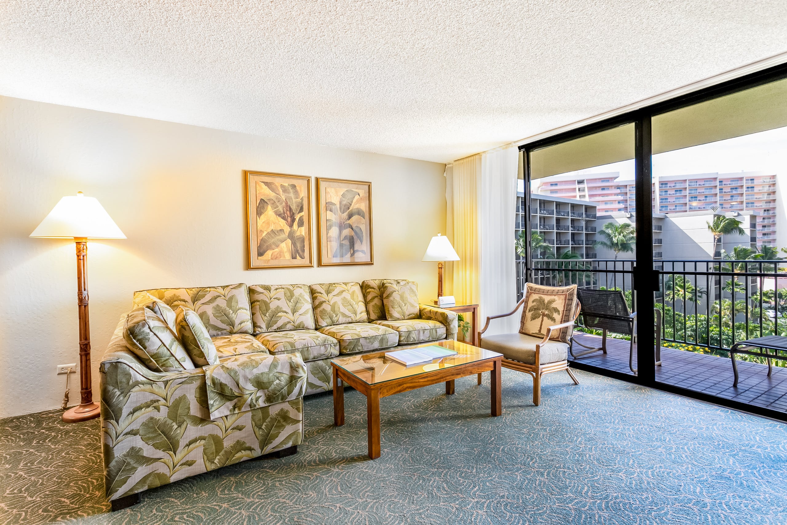 Condo in Lahaina · ★5.0 · 1 bedroom · 2 beds · 1 shared bath - Image 6
