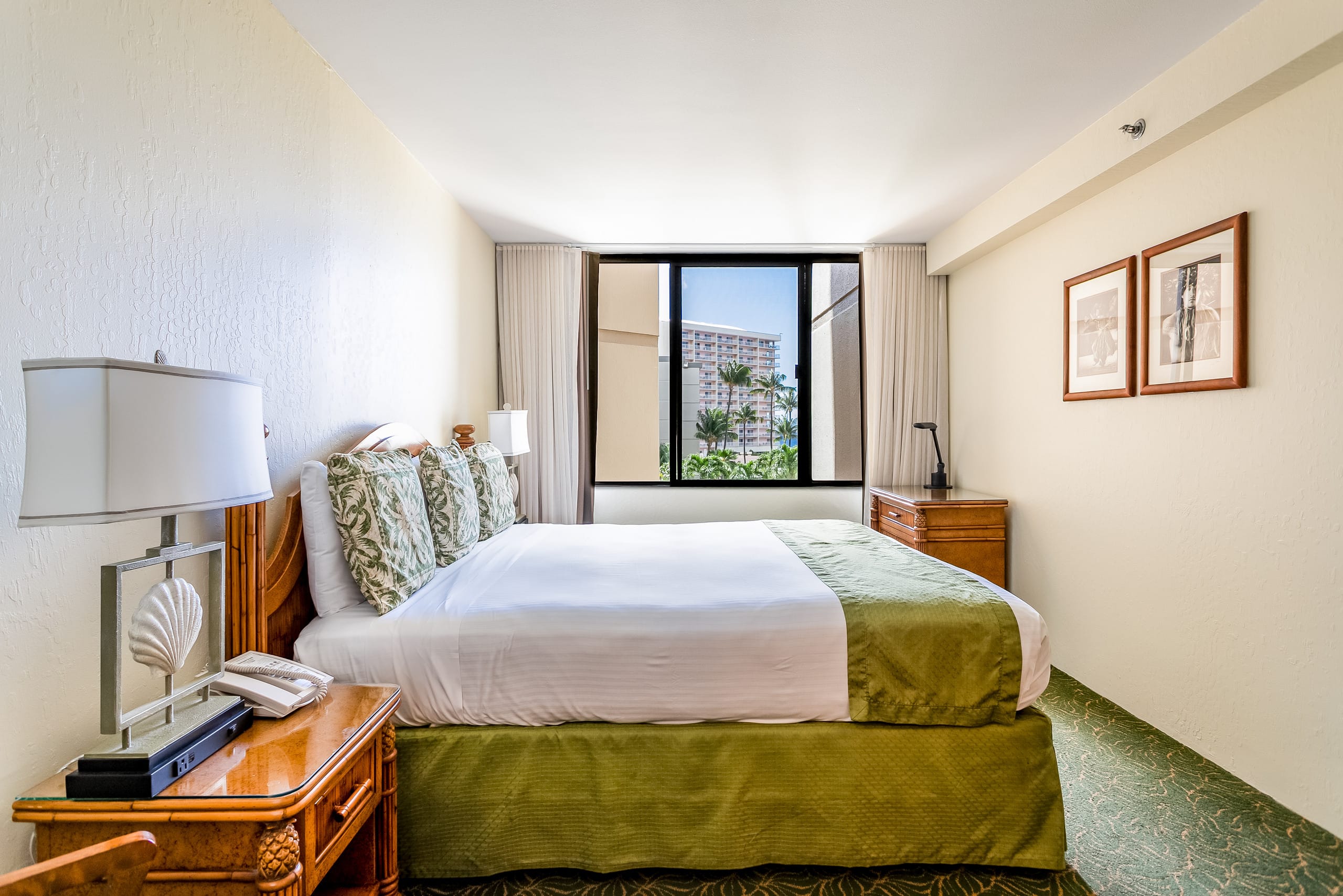 Condo in Lahaina · ★4.82 · 2 bedrooms · 4 beds · 2 shared baths - Image 12