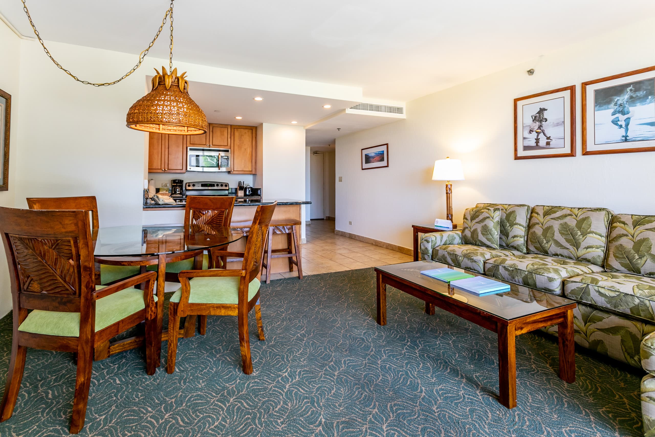 Condo in Lahaina · ★4.82 · 2 bedrooms · 4 beds · 2 shared baths - Image 4