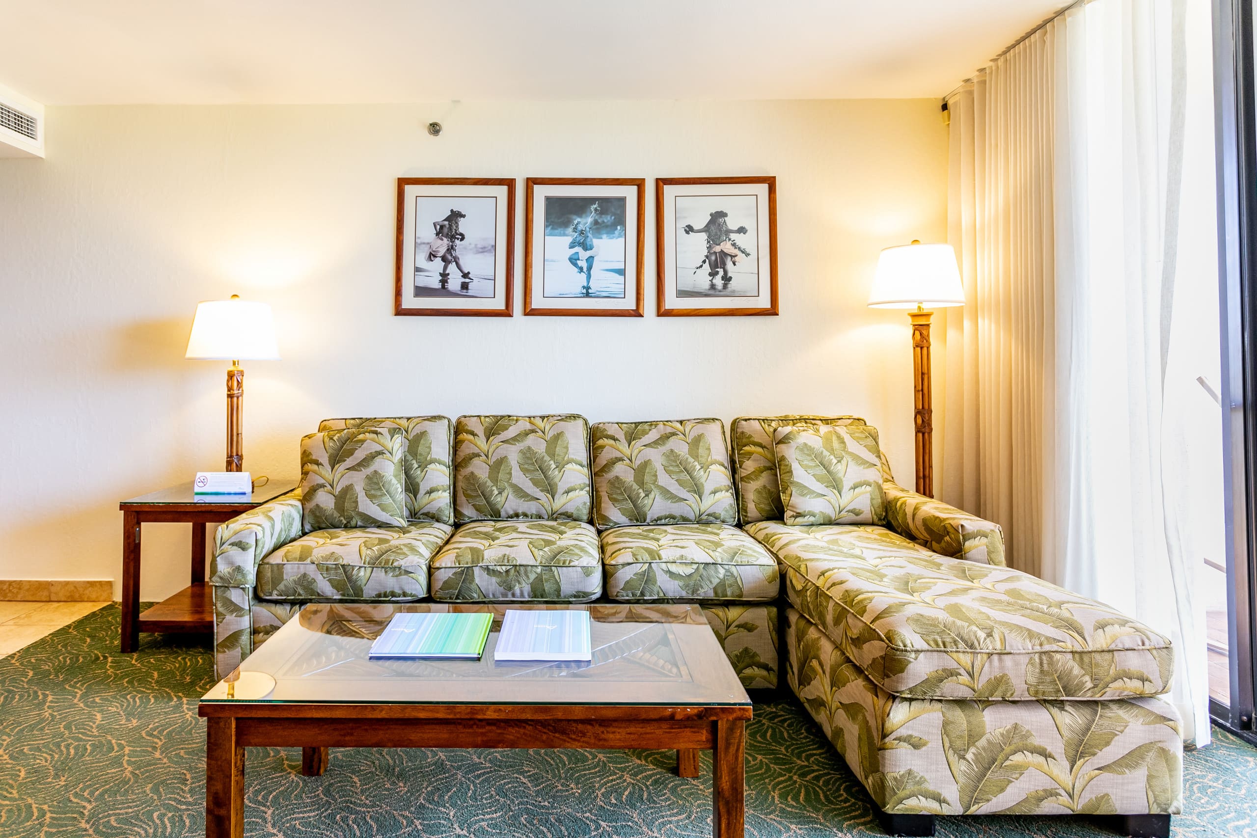 Condo in Lahaina · ★4.82 · 2 bedrooms · 4 beds · 2 shared baths - Image 8