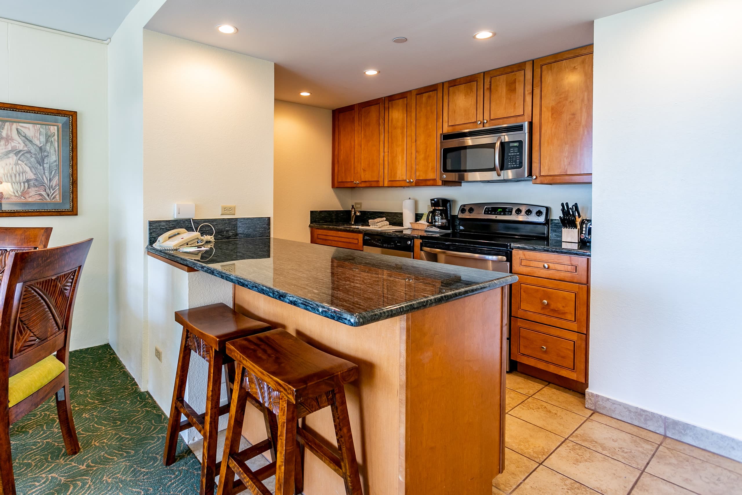 Condo in Lahaina · ★4.82 · 2 bedrooms · 4 beds · 2 shared baths - Image 2