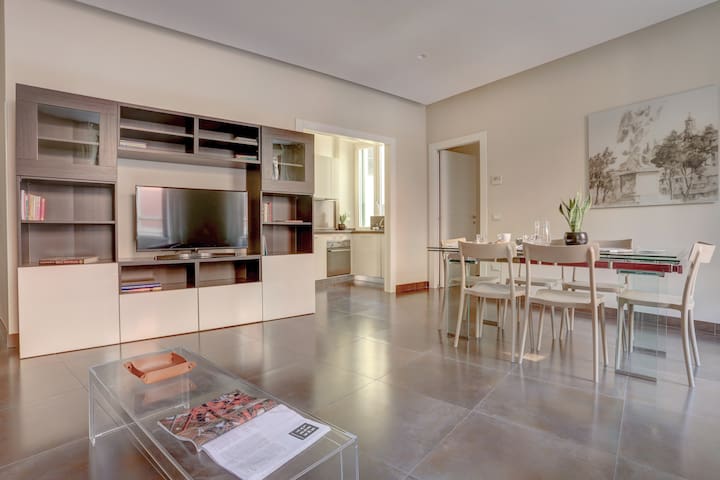 Colosseo Gardens – C10 gallery image 2