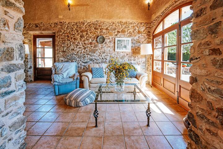 Mas dels Avis “Tipica Masia Catalana” gallery image 3