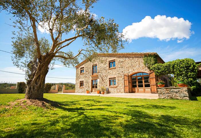 Mas dels Avis “Tipica Masia Catalana” gallery image 2