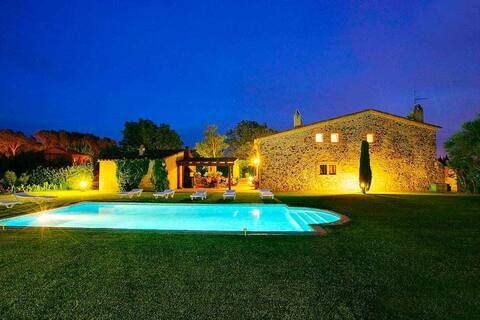 Mas dels Avis "Tipica Masia Catalana"