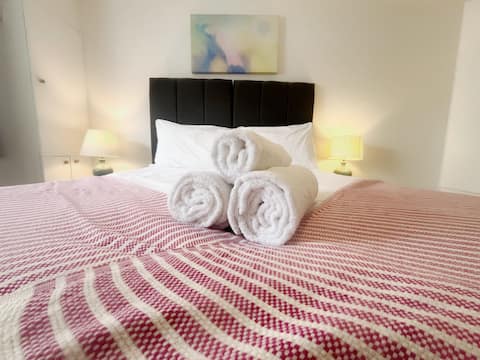 Popular Airbnb listing: Anstey Heights - Apartment 5 - Hopewell in Easton