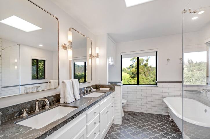 Sonoma Valley Escapes managed Airbnb listing 3