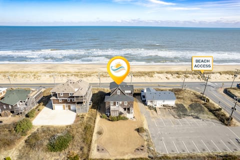 Coastal Cottage: Historic OBX Home Walk to Beach