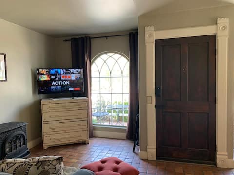 Top performing Airbnb: The Cottage @ 241 North Walk to Downtown in St. George