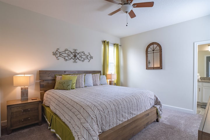 BR 1: Na prízemí s manželskou posteľou King Next